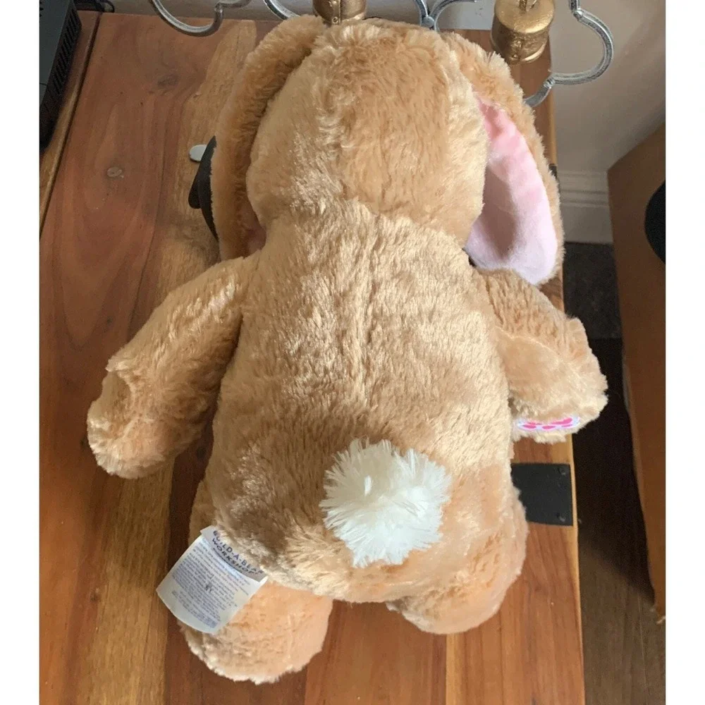Build-A-Bear Workshop Singing Fuzzy Bunny‎